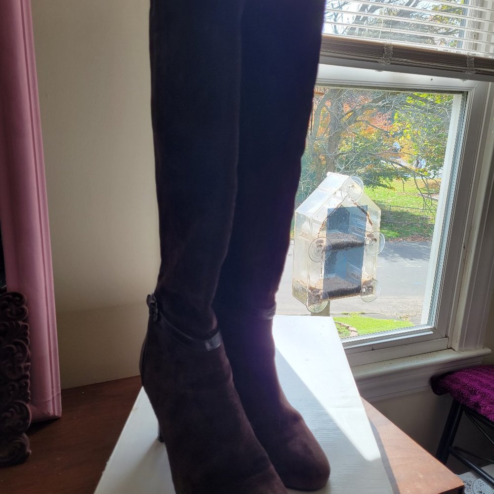 Suede boots